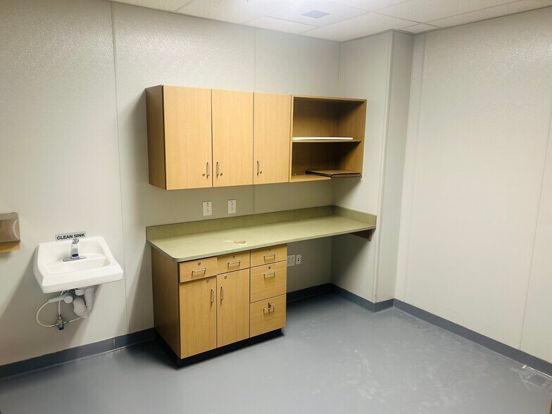 More Photos Of 102 Coyote Ln, Robersonville Medical For Lease