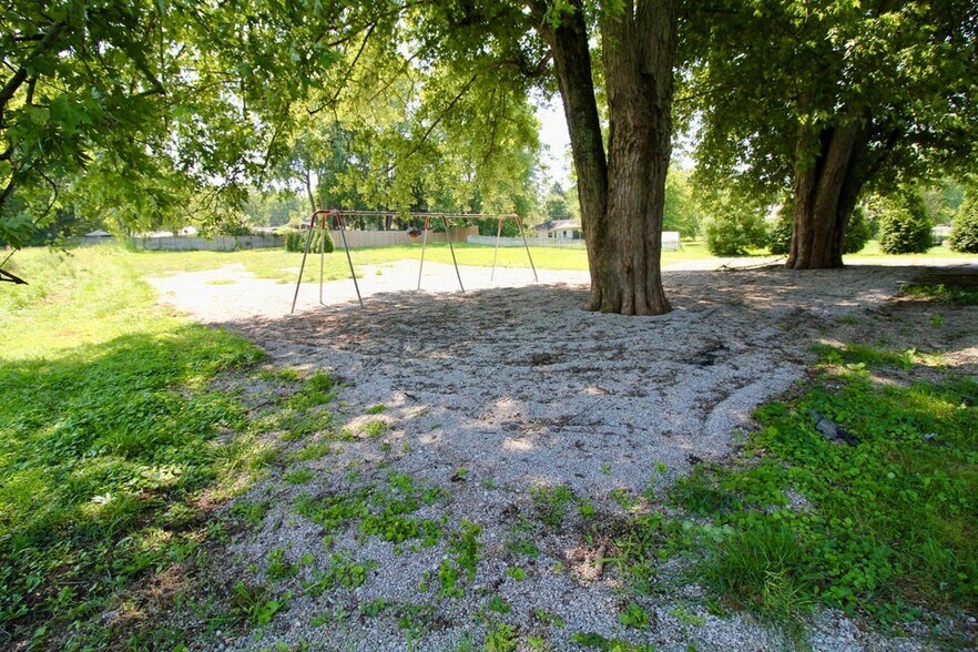 More Photos Of 1805 Columbus Rd, Granville Specialty For Sale