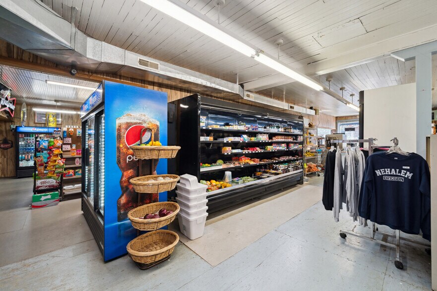 More Photos Of 35800 7th (Hwy101) St, Nehalem Storefront Retail Residential For Sale