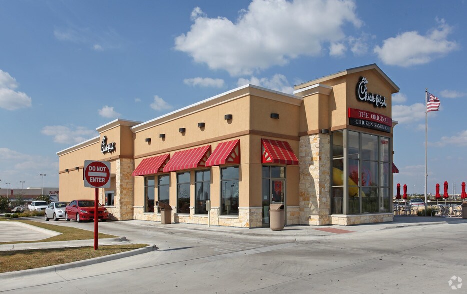 More Photos Of 18470 Fm-685 Blvd, Pflugerville Unknown For Lease