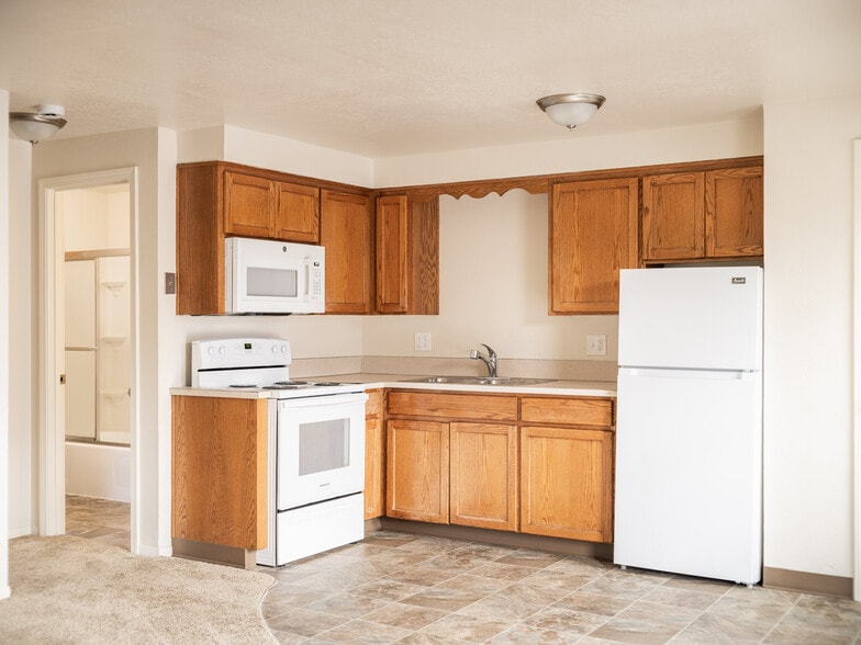 More Photos Of 2522-2556 Simpson St SE, Salem Apartments For Sale