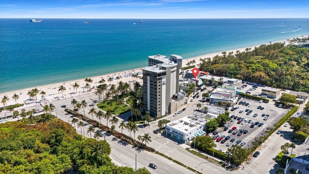 More Photos Of 900 Sunrise Ln, Fort Lauderdale Restaurant For Sale