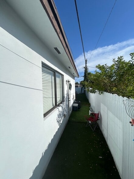 More Photos Of 3066 NW 92nd St & 9164-9174 NW 30 ct, Miami Manufactured Housing Mobile Home Park For Sale