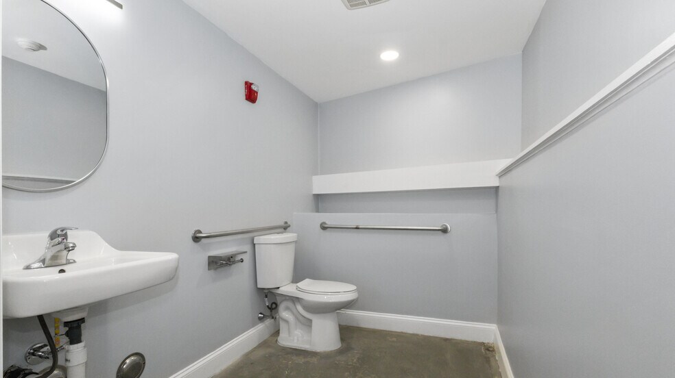 More Photos Of 104 Bridge Rd, Salisbury Loft Creative Space For Lease