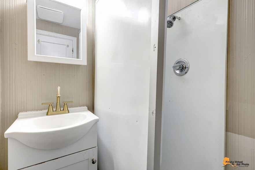 More Photos Of 1335 Hyder St, Anchorage Apartments For Sale