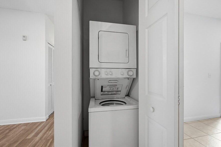 More Photos Of 105 2nd St, Lake Park Apartments For Lease