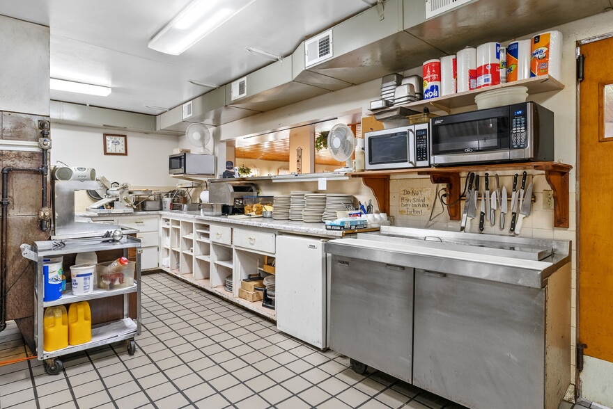 More Photos Of 6189 Tielens Rd, Dyckesville Restaurant For Sale