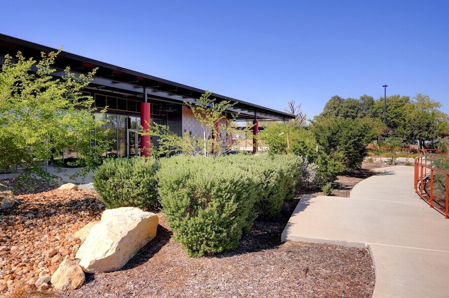 More Photos Of 3610-3626 West Ave, San Antonio Office For Sale