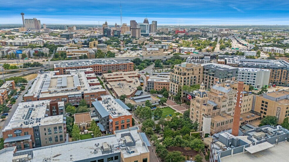 More Photos Of 603 E Grayson St, San Antonio Apartments For Sale