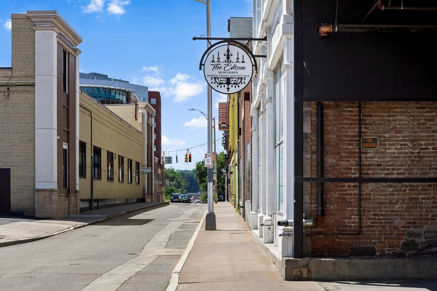 More Photos Of 132 Broadway, Schenectady Apartments For Sale