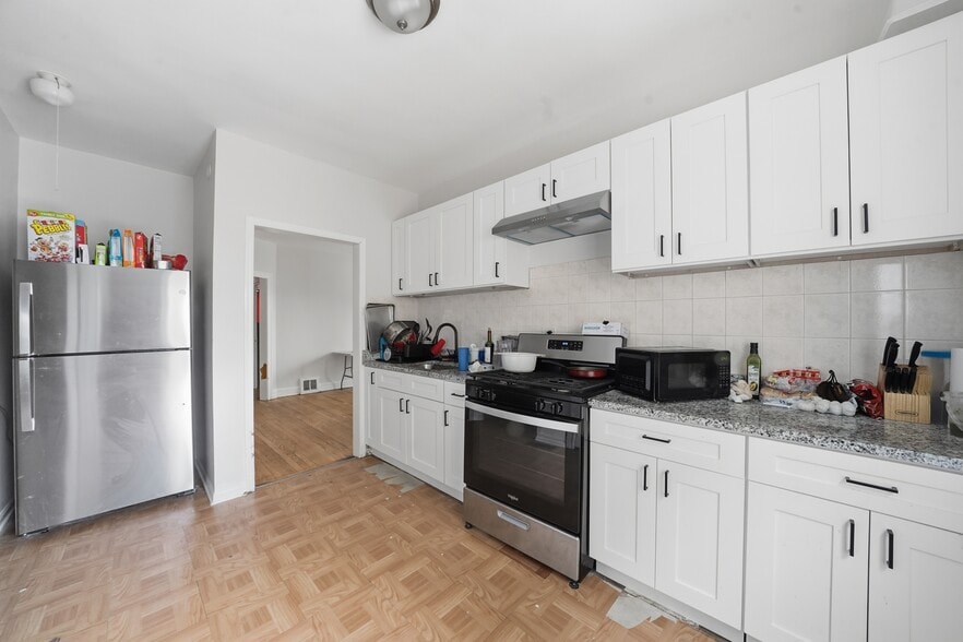 More Photos Of 4948-58 W Dickens Ave, Chicago Apartments For Sale