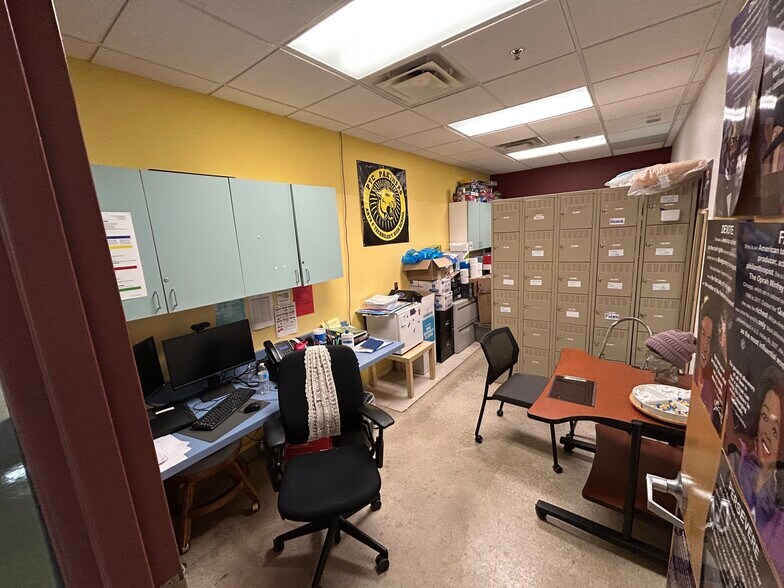 More Photos Of 2021 W Broadway Ave, Minneapolis Lodge Meeting Hall For Lease