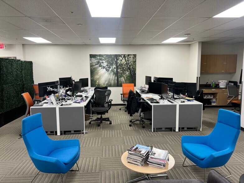 More Photos Of 384 Foster City Blvd, Foster City Research And Development For Lease