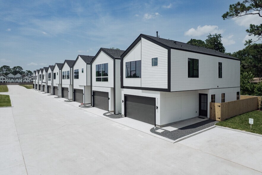 More Photos Of 1203 De Soto Street, Houston Land For Sale