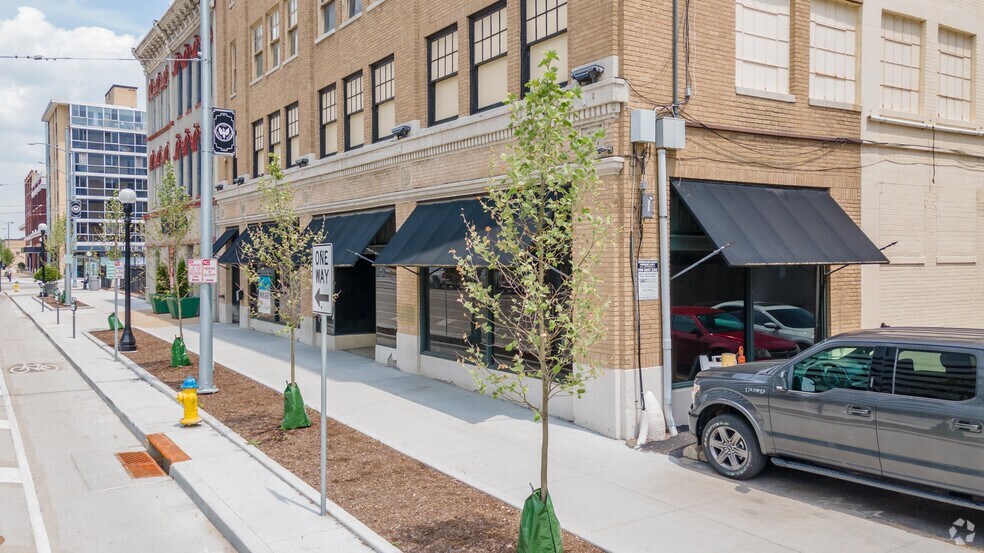 More Photos Of 34-38 N Jefferson St, Dayton Office For Sale