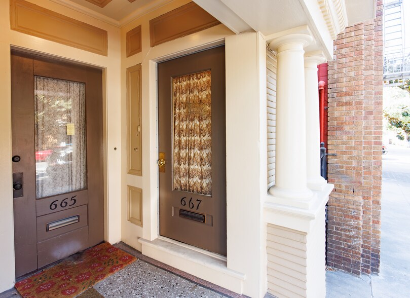 More Photos Of 667 10th St, Oakland Multifamily For Sale