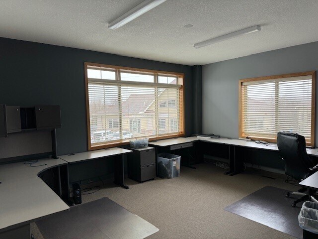 More Photos Of 7945 Stone Creek Dr, Chanhassen Medical For Lease