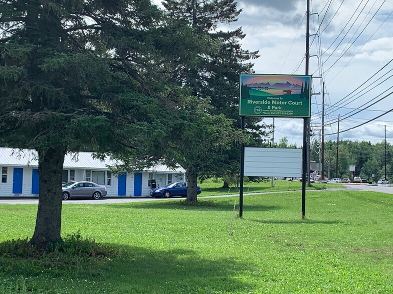 More Photos Of 563 Access Hwy, Caribou Hotel For Sale