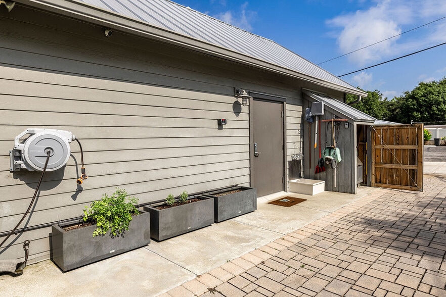 More Photos Of 1766 14th Ave, Vero Beach Restaurant For Sale