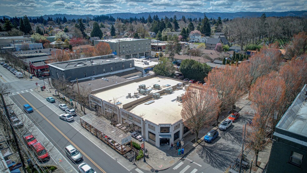 More Photos Of 8221-8237 N Denver Ave, Portland Storefront For Lease