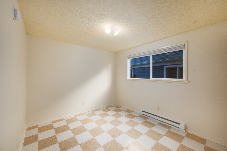 More Photos Of 2712-2716 South 12th Street, Tacoma Apartments For Sale