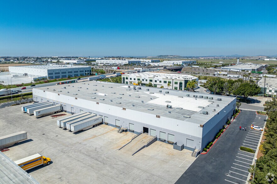 More Photos Of 7520 Airway Rd, San Diego Unknown For Lease