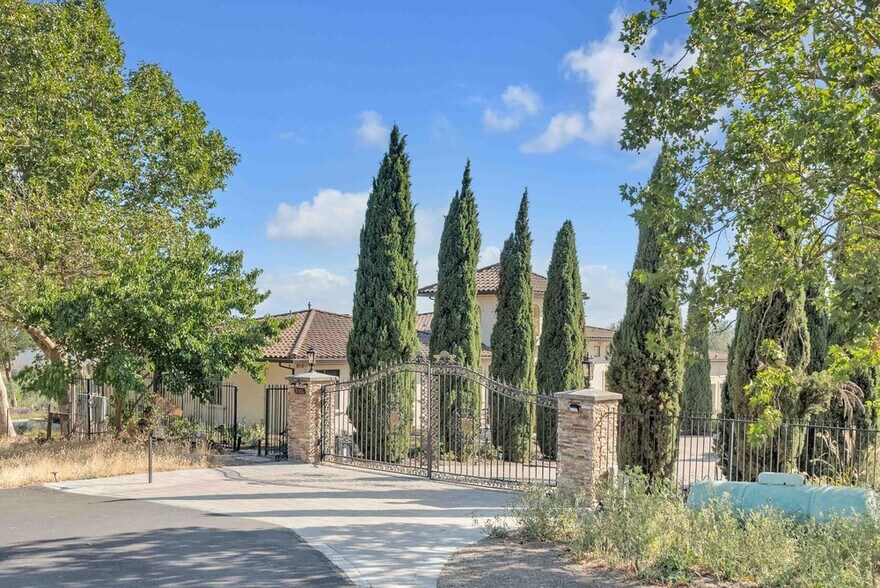 More Photos Of 3001 Sears Point Rd, Sonoma Winery Vineyard For Sale