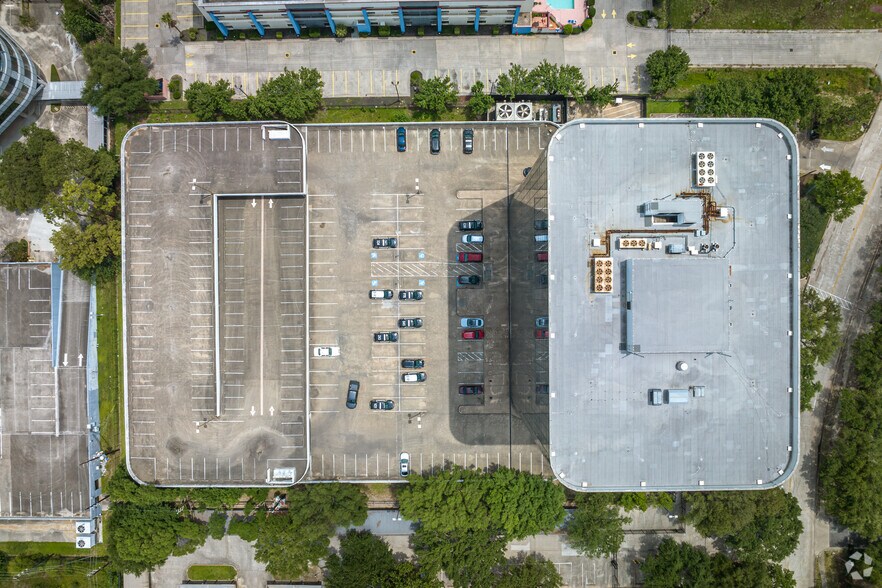 More Photos Of 100 Glenborough Dr, Houston Office For Lease