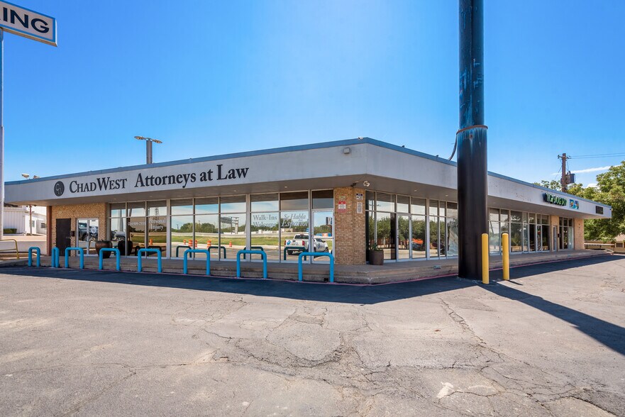 More Photos Of 3606-3622 S Tyler St, Dallas Unknown For Lease
