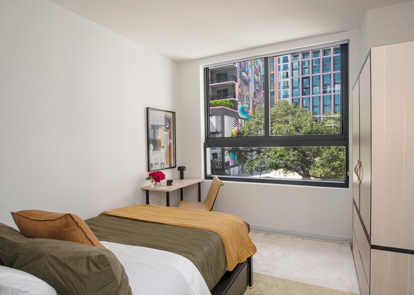 More Photos Of 51 NW 28th St, Miami Apartments For Sale