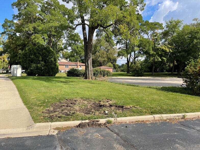 More Photos Of E Irving Park Rd @ Central Ave, Wood Dale Land For Sale