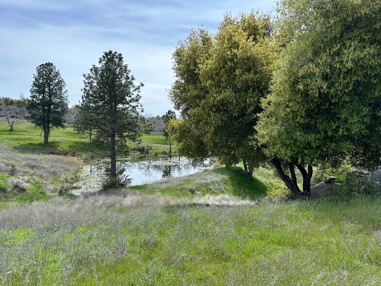 More Photos Of Hawk Haven Lane, Somerset Land For Sale