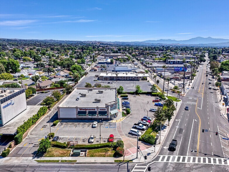 More Photos Of 6600 Magnolia Ave, Riverside Drugstore For Sale