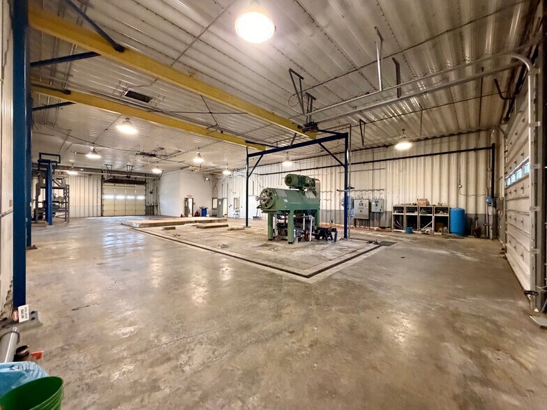More Photos Of 4303 E 39th St, Kearney Warehouse For Sale