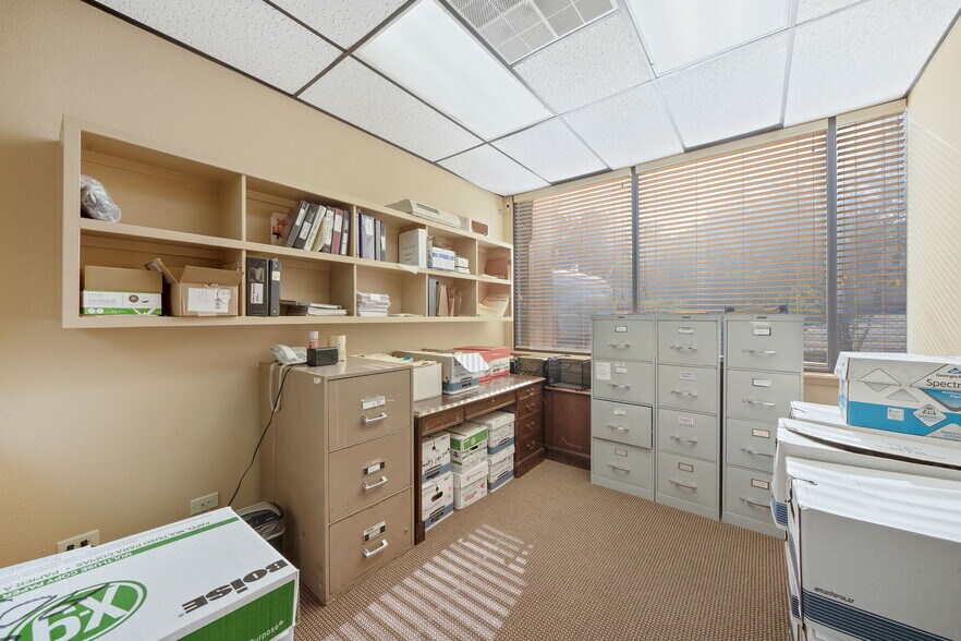 More Photos Of 10924 Vance Jackson Rd, San Antonio Medical For Lease