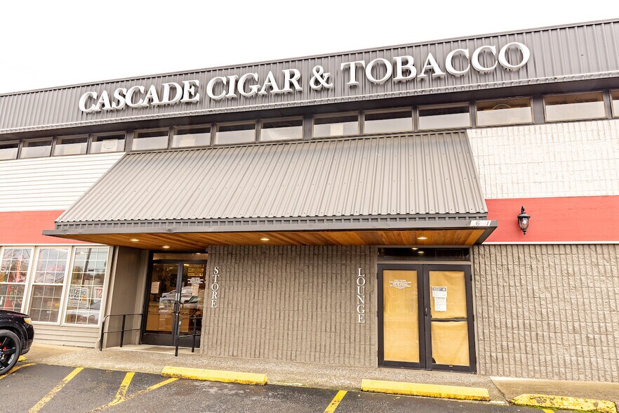 More Photos Of 9691 SE 82nd Ave, Happy Valley Storefront Retail Office For Sale