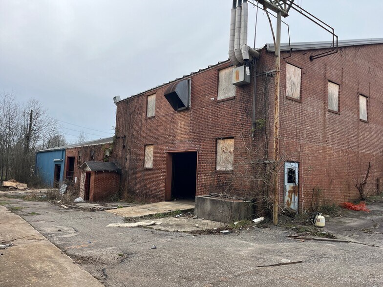 More Photos Of 71 Park Ave, Griffin Warehouse For Sale