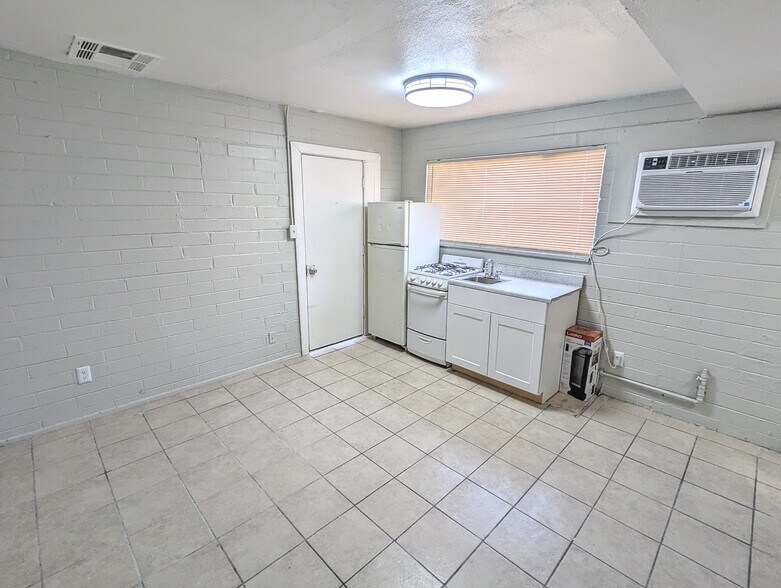 More Photos Of 2027 E Benson Hwy, Tucson Apartments For Sale