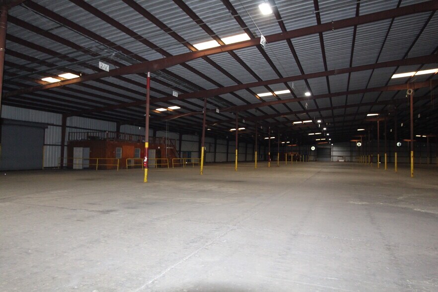 More Photos Of 4501 E Palmetto St, Florence Warehouse For Sale