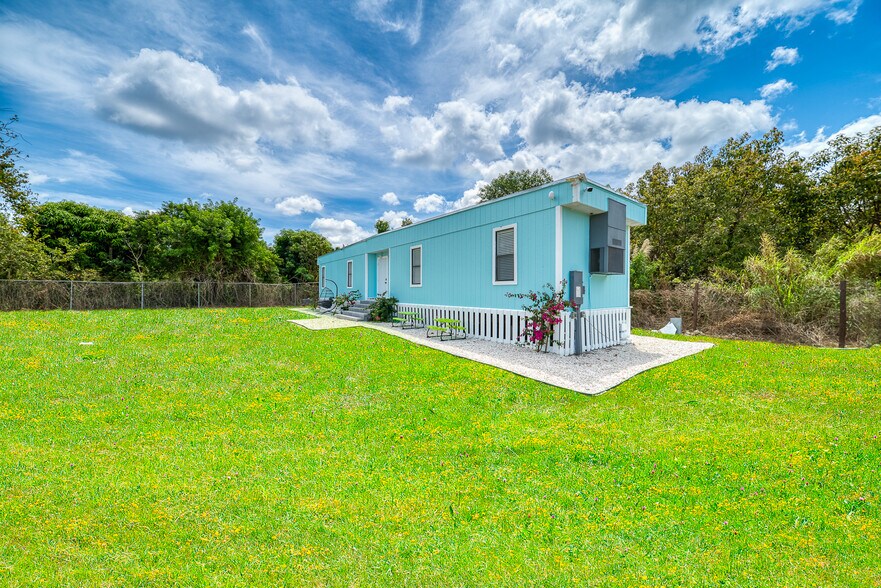 More Photos Of 19604 SW 147th Ave, Miami Land For Lease