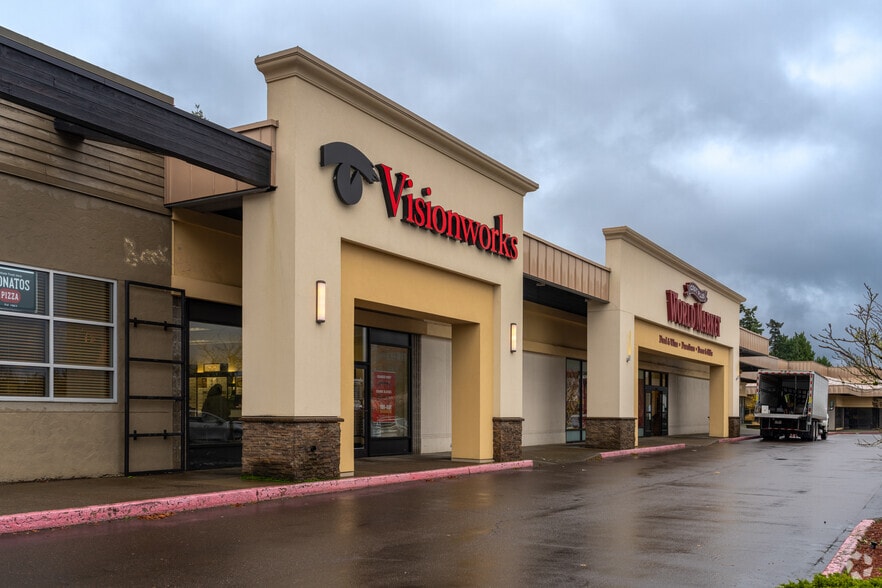 More Photos Of 10100-10124 SW Washington Square Rd, Tigard General Retail For Lease