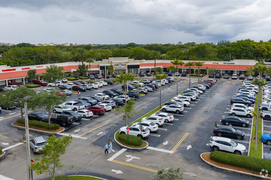 More Photos Of 9054-9230 Glades Rd, Boca Raton General Retail For Lease