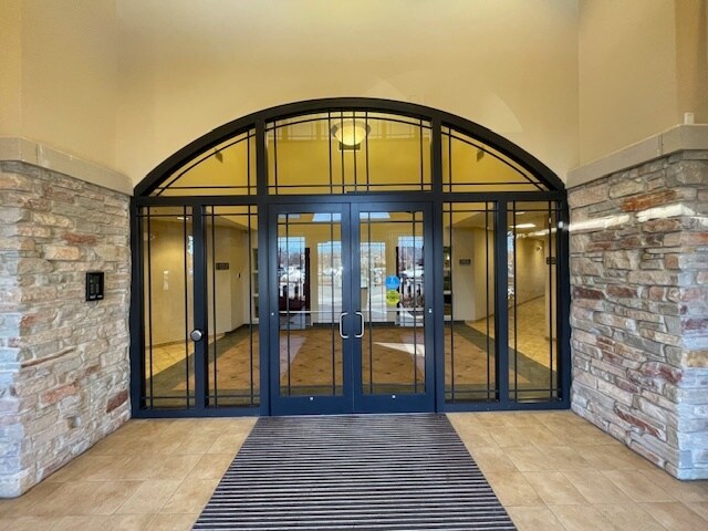 More Photos Of 903 N 129th Infantry Dr, Joliet Medical For Sale