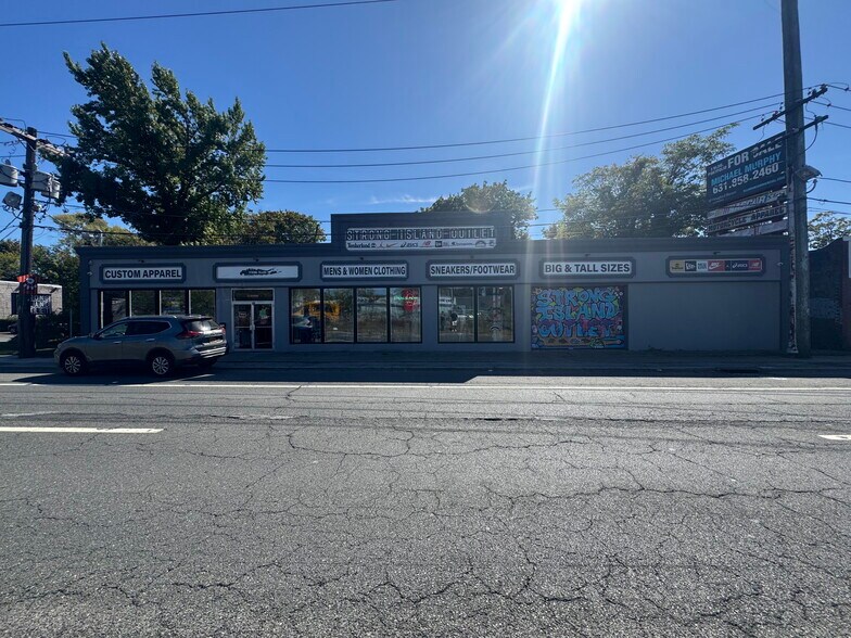 More Photos Of 1518-1520 Sunrise Hwy, Bay Shore Showroom For Sale