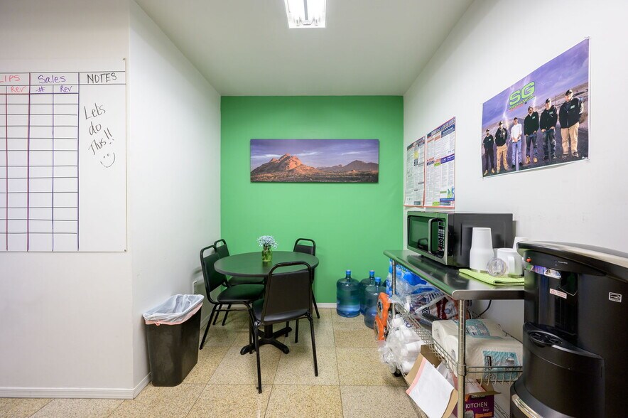 More Photos Of 3446-3450 N 29th Ave, Phoenix Warehouse For Sale