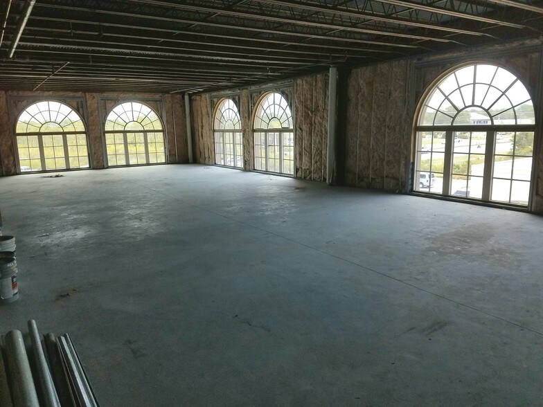More Photos Of 42 Business Centre Dr, Miramar Beach Office For Sale