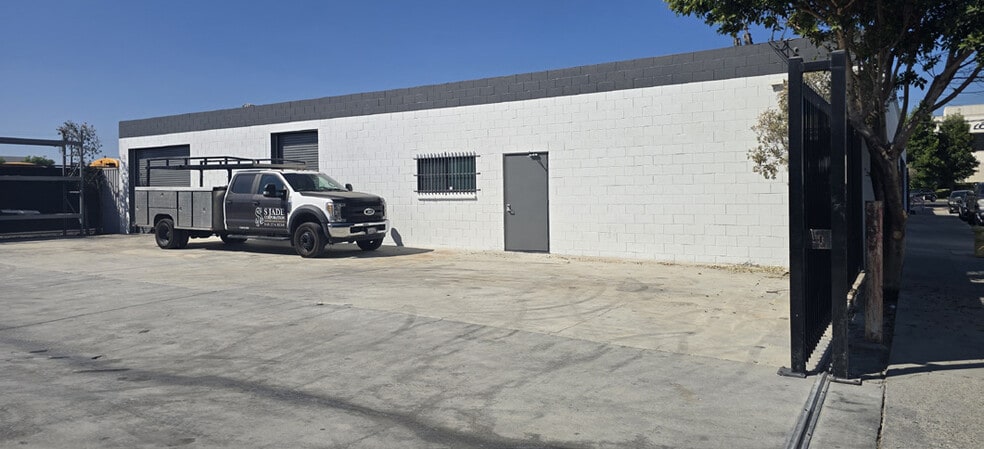 More Photos Of 920-922 E Arlee Pl, Anaheim Warehouse For Lease