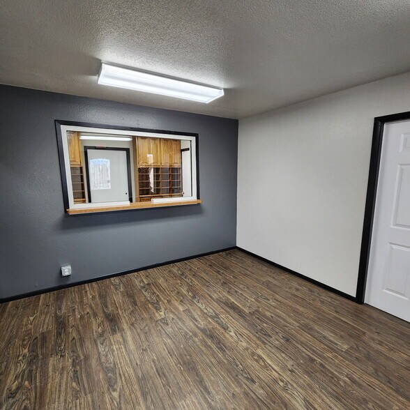 More Photos Of 1408 8th St, Alamogordo Office For Lease