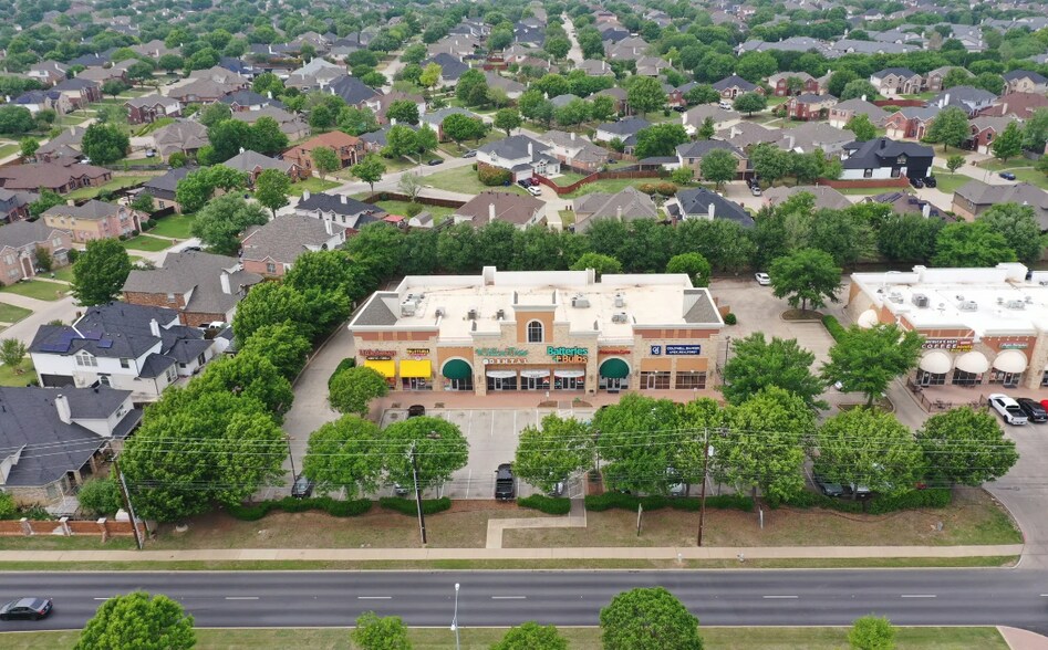 More Photos Of 1205 E Debbie Ln, Mansfield Freestanding For Sale