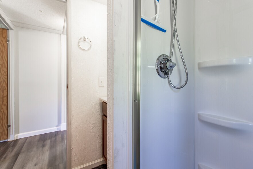 More Photos Of 20221 SW 5th Pl, Dunnellon Specialty For Sale